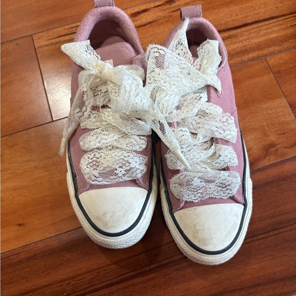 Converse Chuck Taylor Pink Soft Suede Sneakers 5.5 - Picture 2 of 5